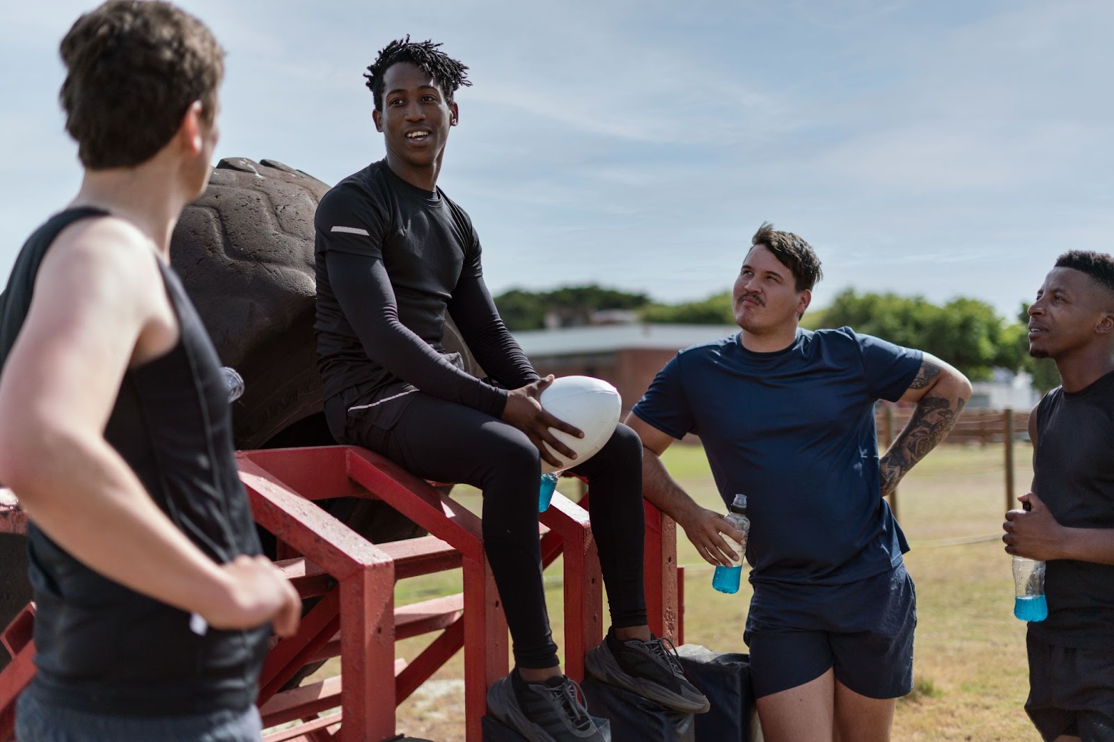 How to Read the Game Like a Pro: Tactical Awareness in Football and Basketball