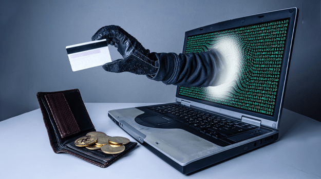 How to avoid becoming a victim of scammers when making money online: useful life hacks